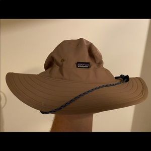 Patagonia hat tech large